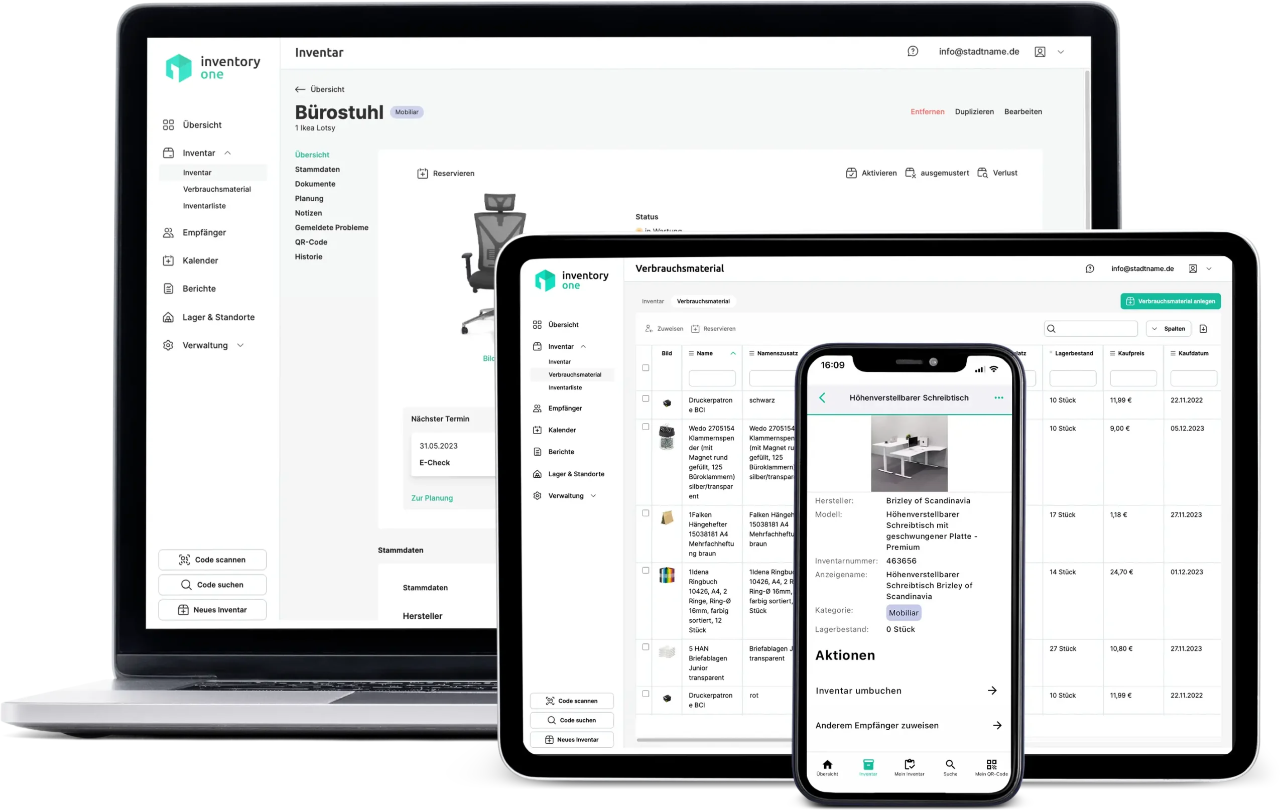 Die App für Ihr Inventar dargestellt auf drei Smartphones